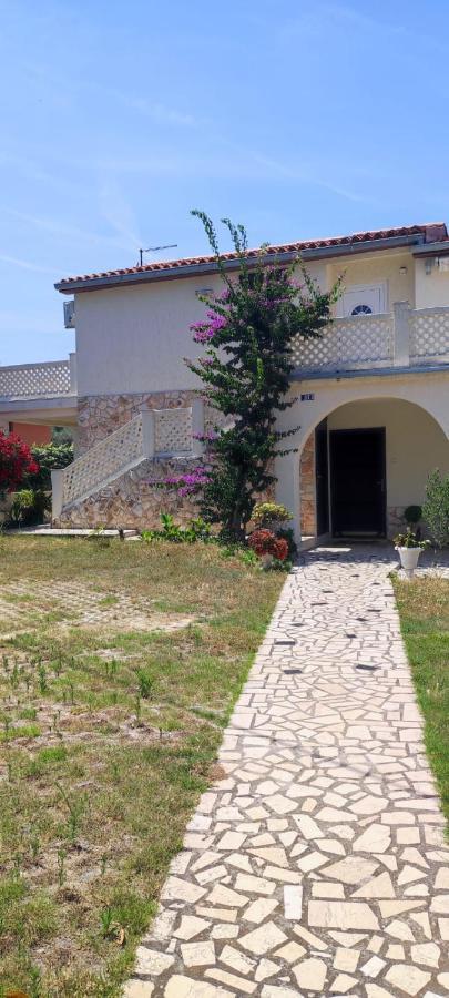 Villa Kadinela, 200M From Kamenjak, Huge Quiet Garden With Barbecue, 2 New Kitchens Премантура Экстерьер фото