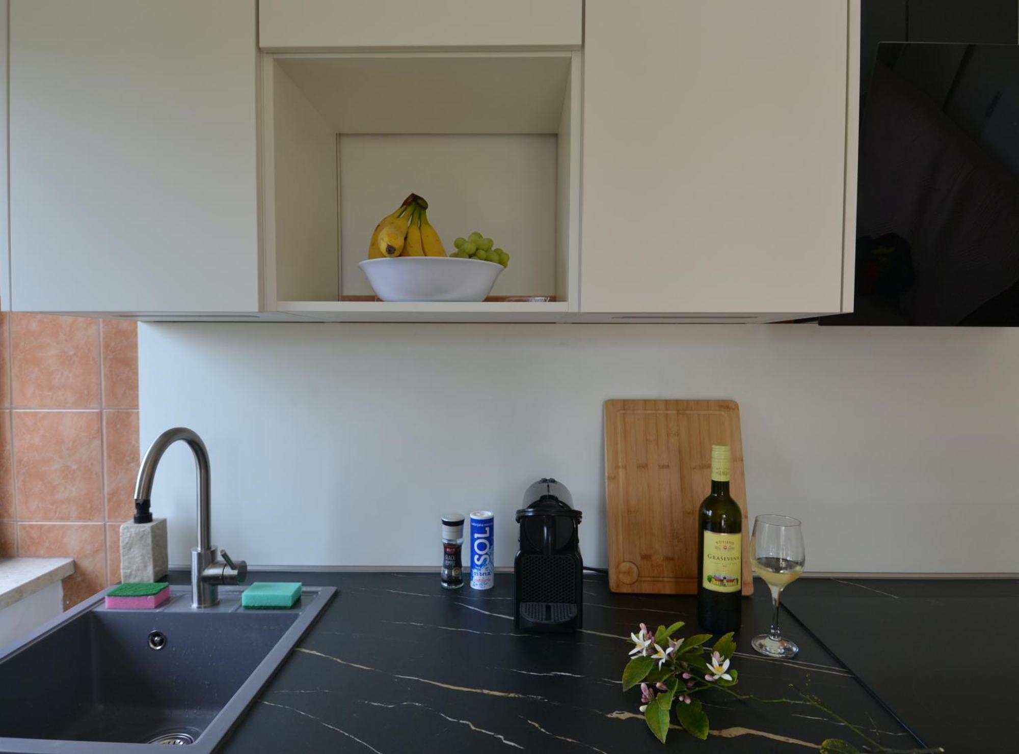 Villa Kadinela, 200M From Kamenjak, Huge Quiet Garden With Barbecue, 2 New Kitchens Премантура Экстерьер фото